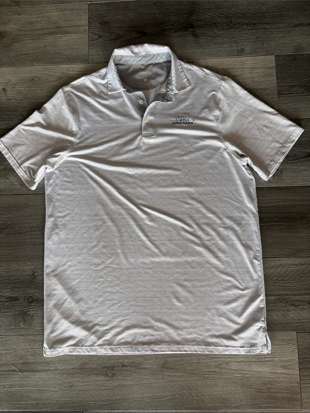 Classic Simply Southern Men's White/Gray Performance Polo - EUC, size L